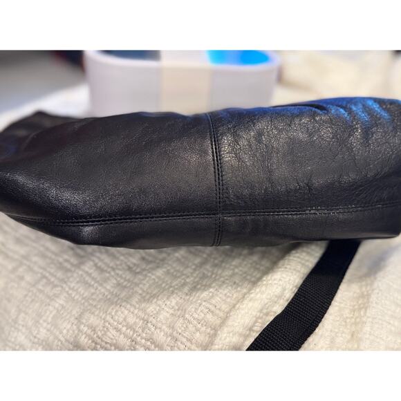 A194 Coach black with snakeskin bag - Picture 3 of 5